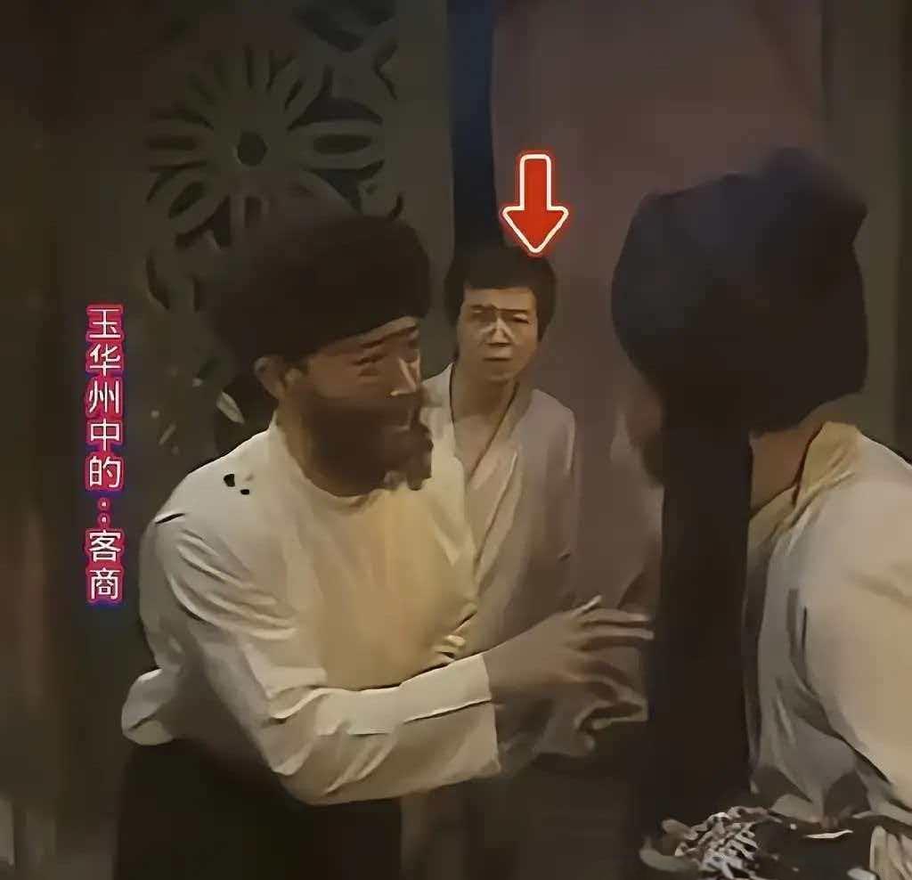 86版《西游记》里，演哪吒的杨斌，居然还演了木吒和好几个龙套！这简直是把演员当