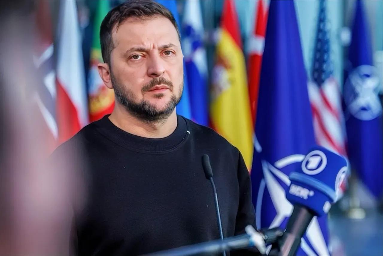 明白人!乌军士兵倒戈投俄后,公开宣布泽连斯基才是乌克兰的敌人根据俄罗斯媒体俄