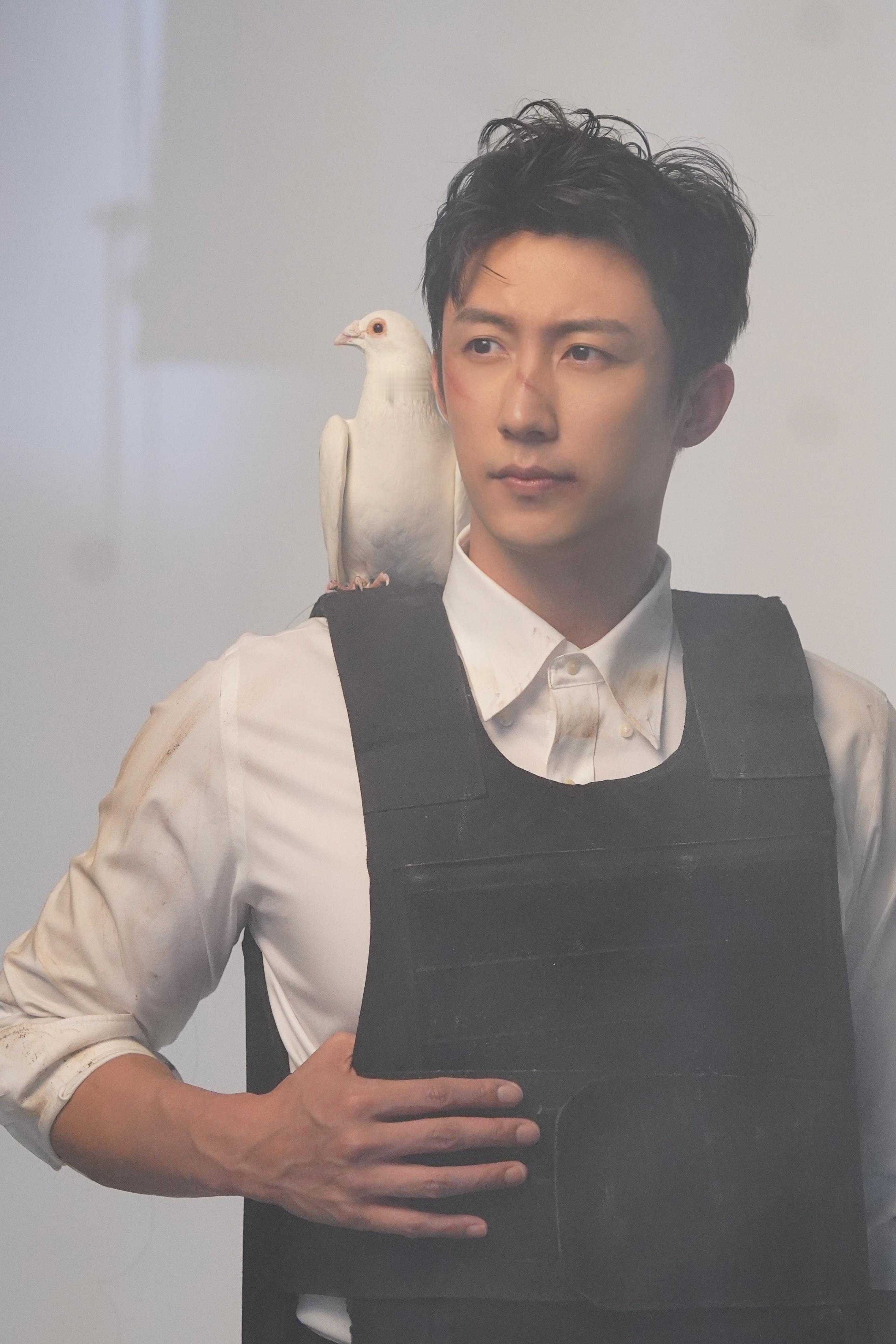 黄景瑜曾在富国岛健身房被偶遇一觉醒来，果然这绯闻还能一个串一个编故事①富国岛偶遇