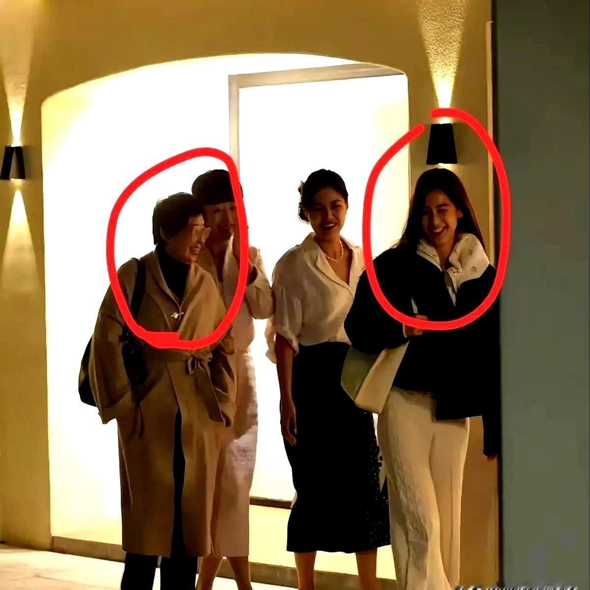 黄圣依妈妈上综艺这事儿可太有意思了！原本以为又是明星家庭炒作的常规操作，结果