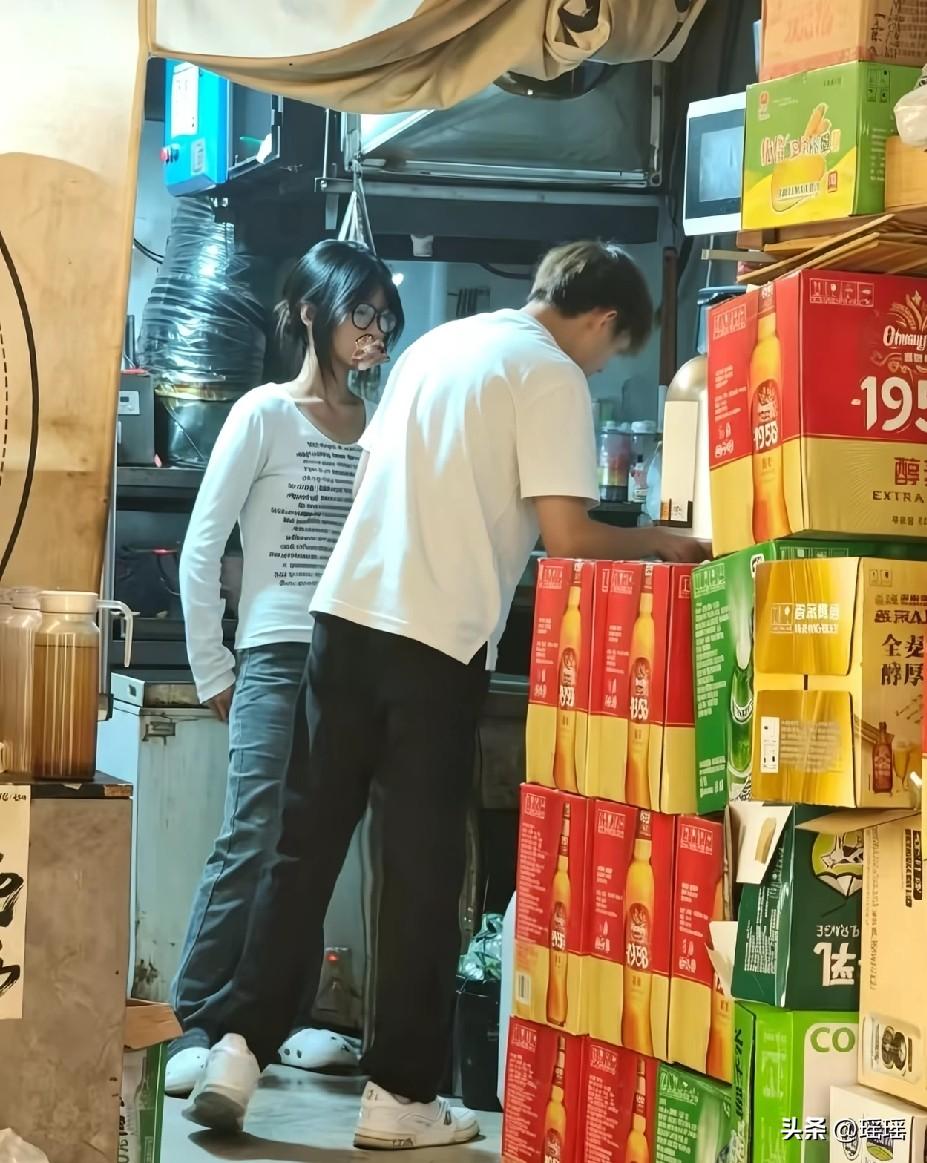 没有什么陪吃苦，同为底层