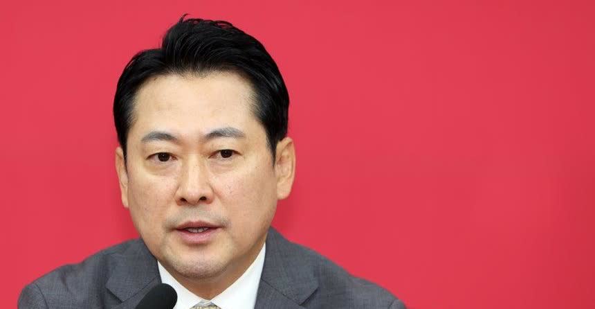 与尹锡悦夫妇断绝关系，算是背叛政党的行为吗？国民力量党的回答是国民力量