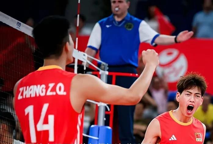 赢球的中国男排，郁闷的张智强！U21男排世锦赛，中国男排首秀，3：1拿