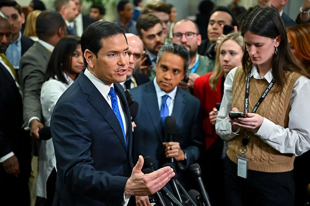 3月4日，特朗普政府首次针对伊朗战争问题，对美国国会议员做了闭门的情况简报。虽然