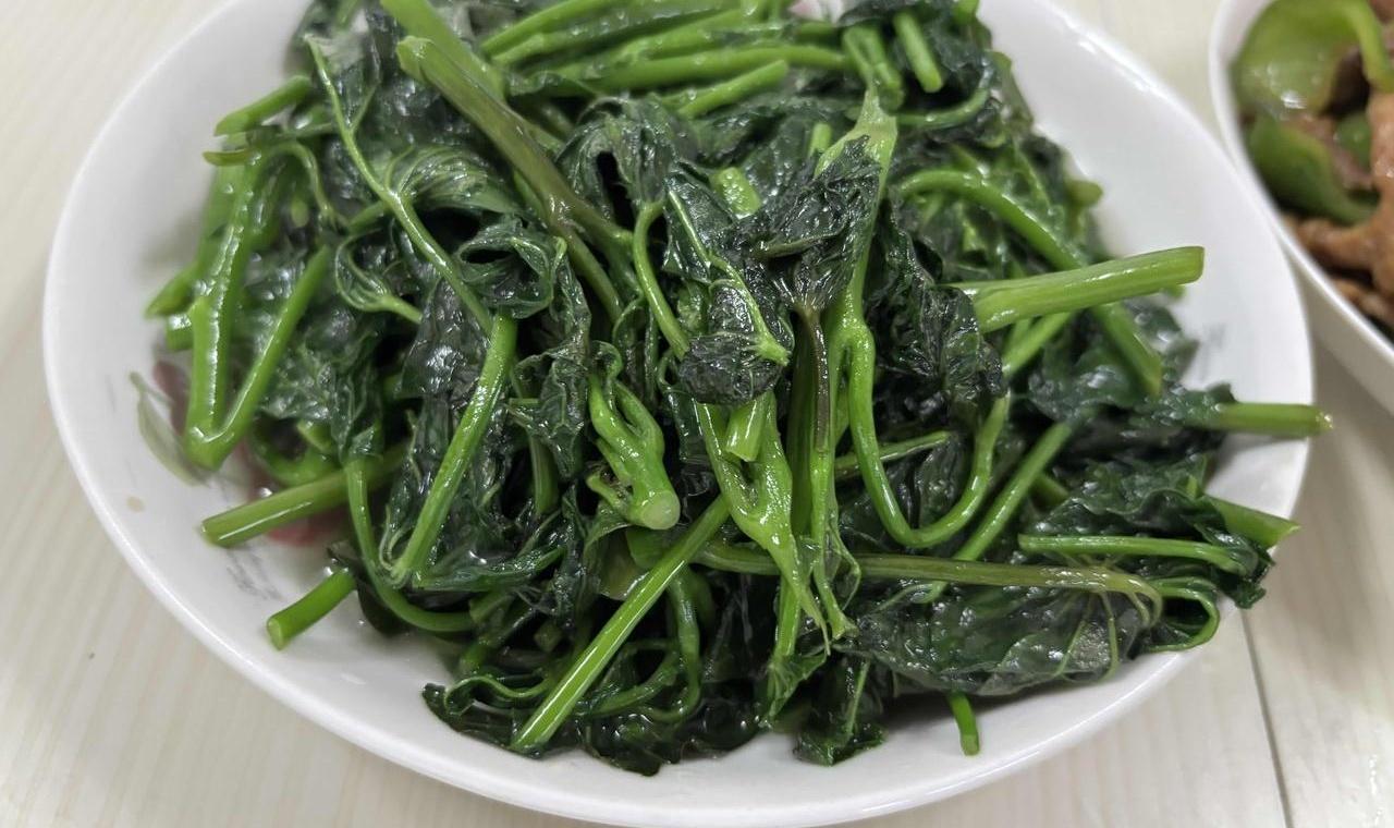 50岁的男人突然没班可上，最难受的不是疼，是安静。老公腰椎髓核脱落，7月底从深