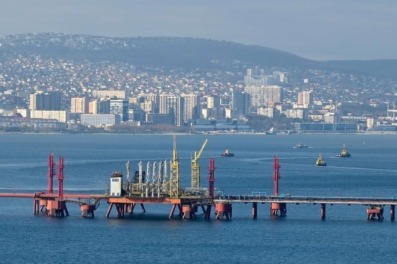 印度不买俄罗斯石油了，俄方急了，专门给中国降价！当地时间2月5号，有消息说，