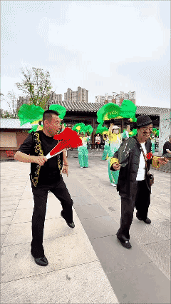 是不是🉐查他上三代？[捂脸哭]