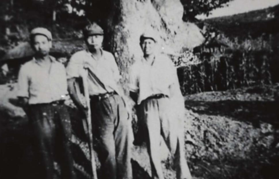 1953年，时任中国人民志愿军第39军115师代师长的王扶之，因为负伤返乡养病。