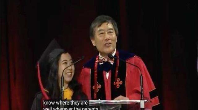 公费留学的杨舒平：多次吹捧“美国空气香甜”，她留在美国了吗？杨舒平1993年出