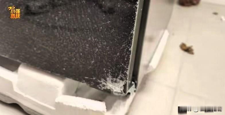 浙江丽水，女子花4999元给女儿的新家买了一台冰箱，等女婿回家发现冰箱门碎了，女