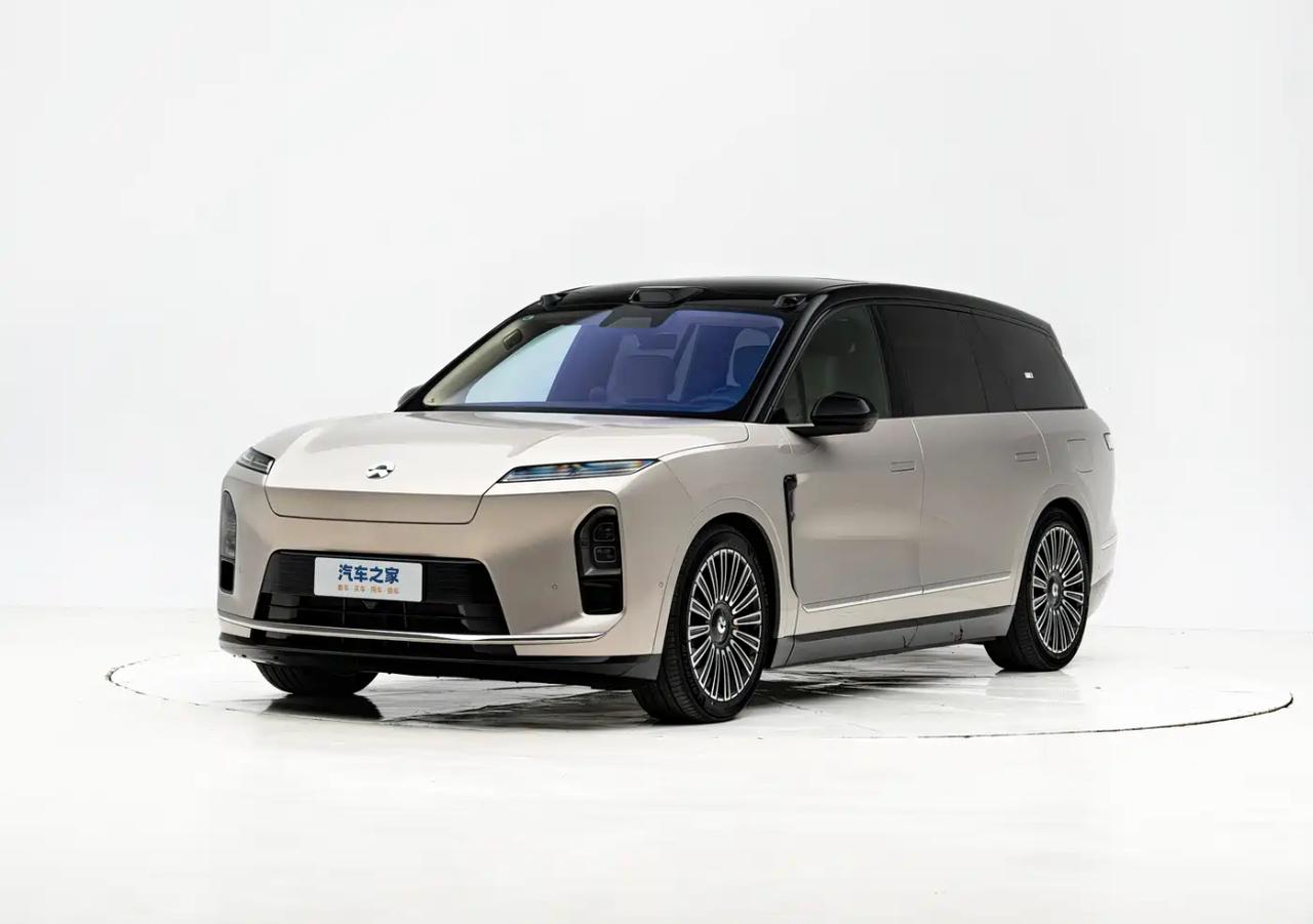 2026款蔚来ES8产品核心信息梳理2026款蔚来ES8为品牌旗下大型纯电动