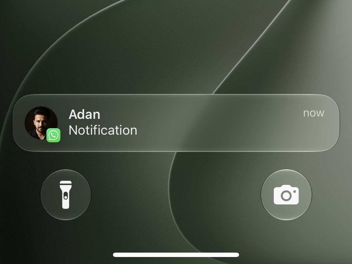 iOS27液态玻璃滑块，最玻璃和最磨砂，两个极端的对比。