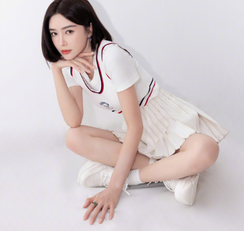 秦岚写真这个腿我已经在流口水了