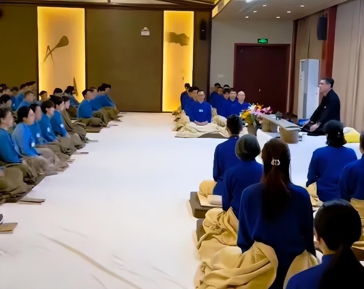 现实版周处除三害！曾被央视曝光的传销犯，怎么就成了家长跪拜的“国学大师”？8