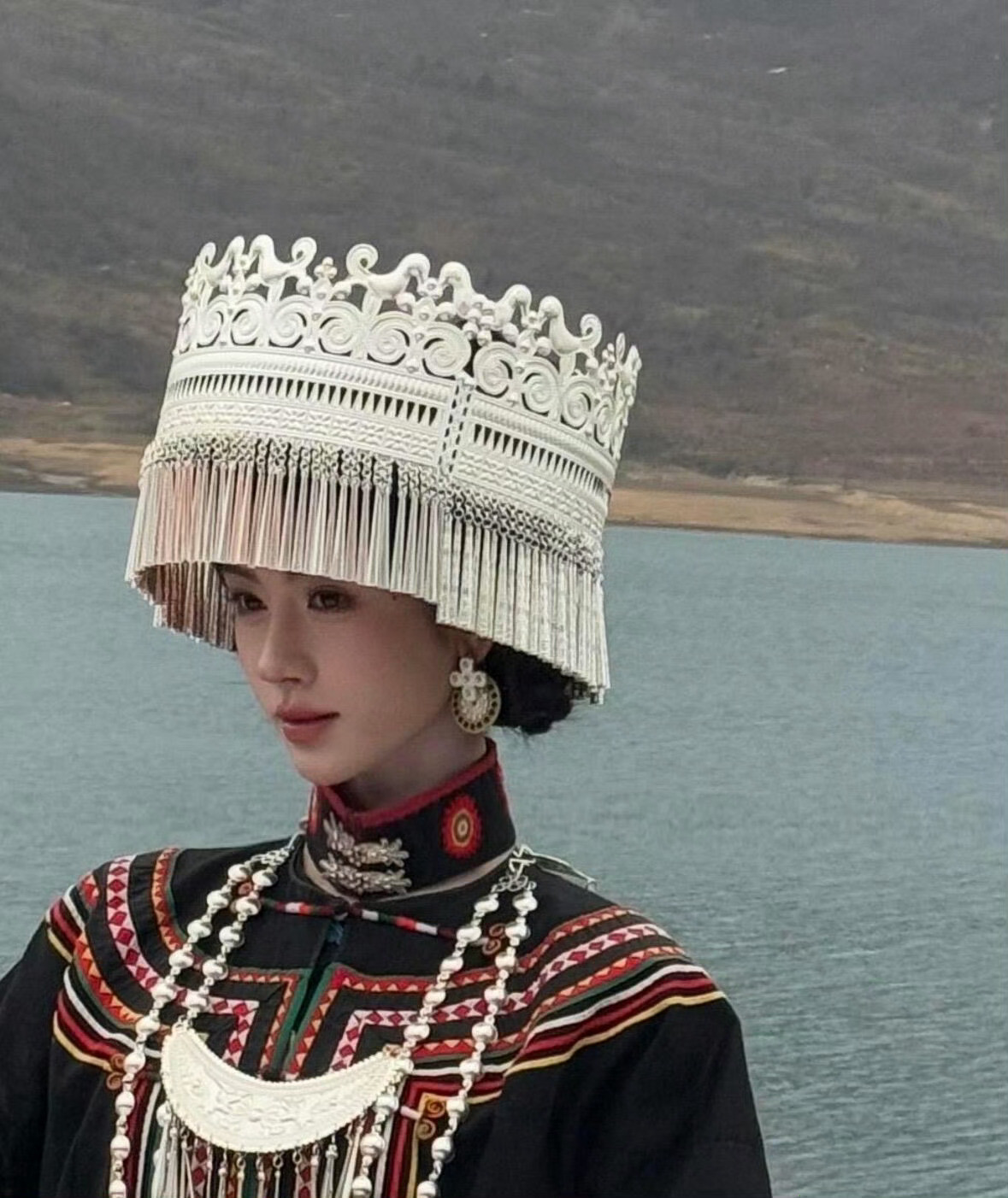 有网友偶遇鞠婧祎！生图真的好美！