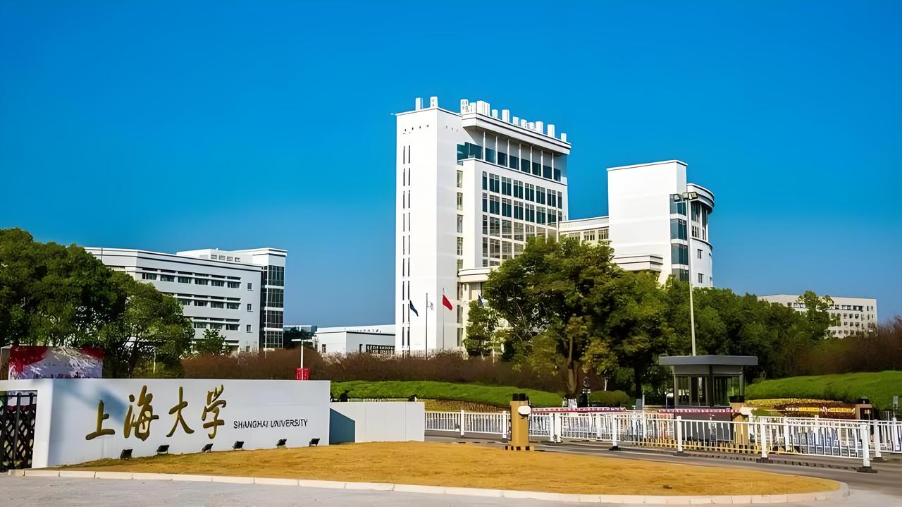 上海大学估计是对广东考生最不友好的省外211院校之一。原因之一：作为文科实力较