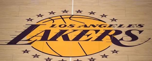 #为什么NBA的魅力如此之大#NBA巴斯家族买下湖人用6750万美元，46年后湖