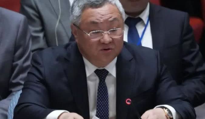 7月25日，外媒报道:“中美昨天在联合国安理会上激烈交锋，中方批美干涉中方内政，