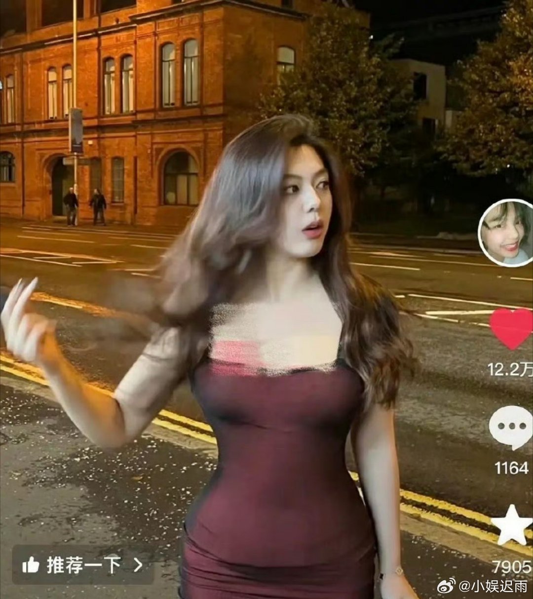 想知道赵今麦的问题出在哪里...长的很像的玉米姐也不像儿童呀