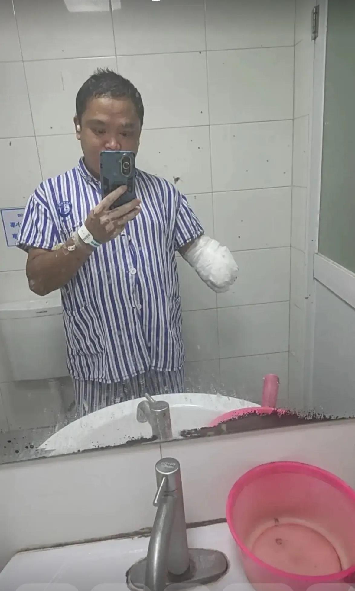 一哥们出了工伤，截去了一只手，获赔几十万，打算投资做点生意，网友的回复亮了。有