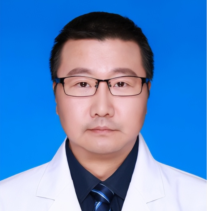 2019年，南京肿瘤医院一名医生被揭露，竟然在过去14年里，偷偷为支付不起医疗费