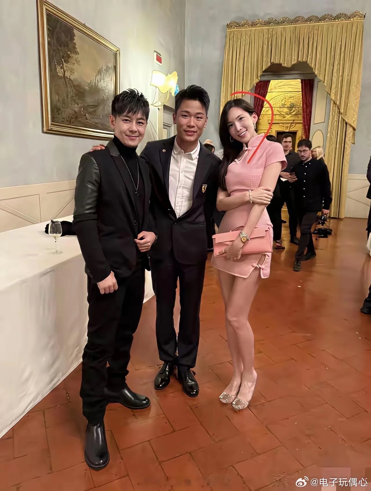 林志颖老婆，这才是名媛的样子。