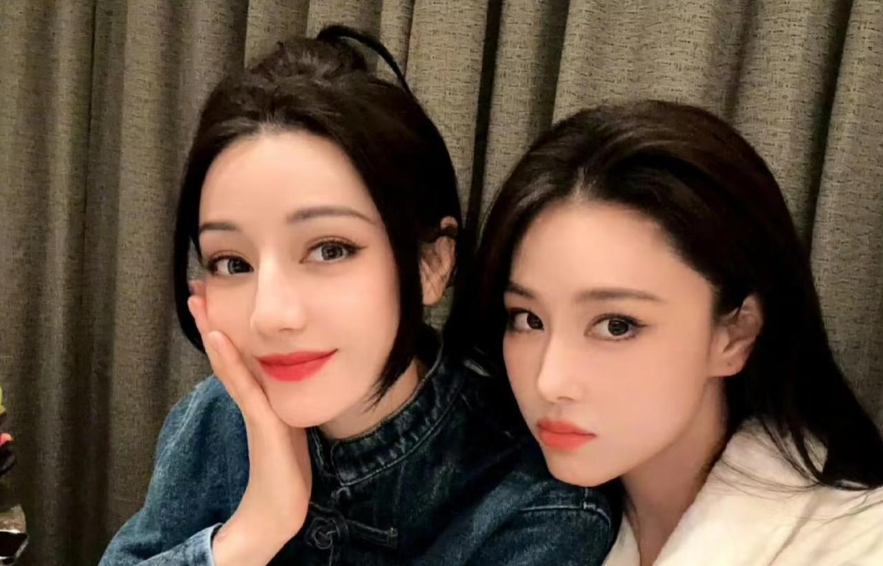 张馨予怎么回事原本感觉他成为军嫂之后已经有退圈的打算了，结果她最近反而有活跃