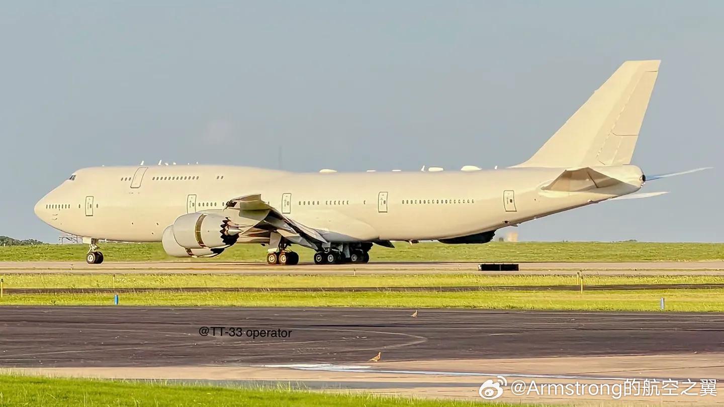 航空创作计划美国空军已确认开始对卡塔尔捐赠的一架波音747-8i公务机（BBJ