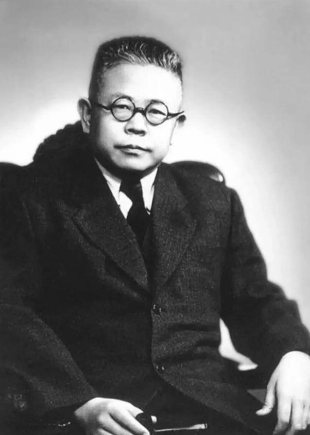 1945年，傅斯年作为北大代理校长主持复校，清退数十名伪北大附逆教授。哪怕容庚