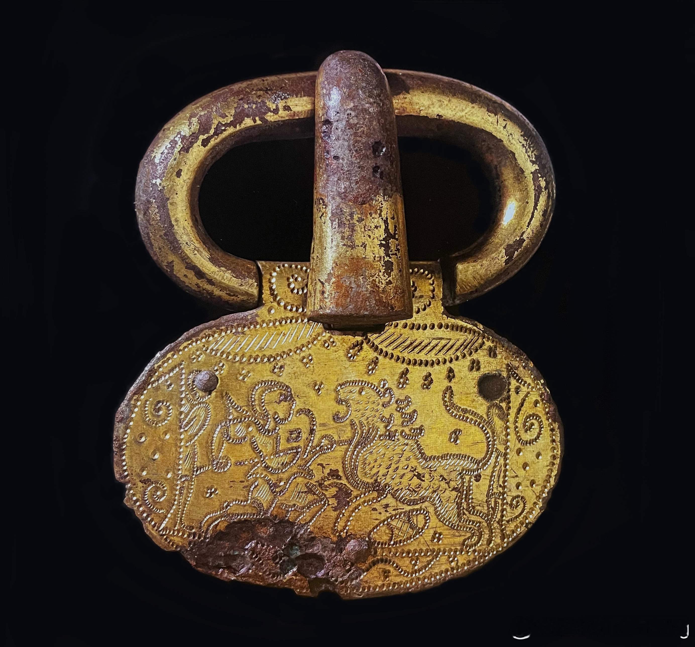 中世纪早期艺术EarlyMedievalArt来自北非的腰带扣在這個