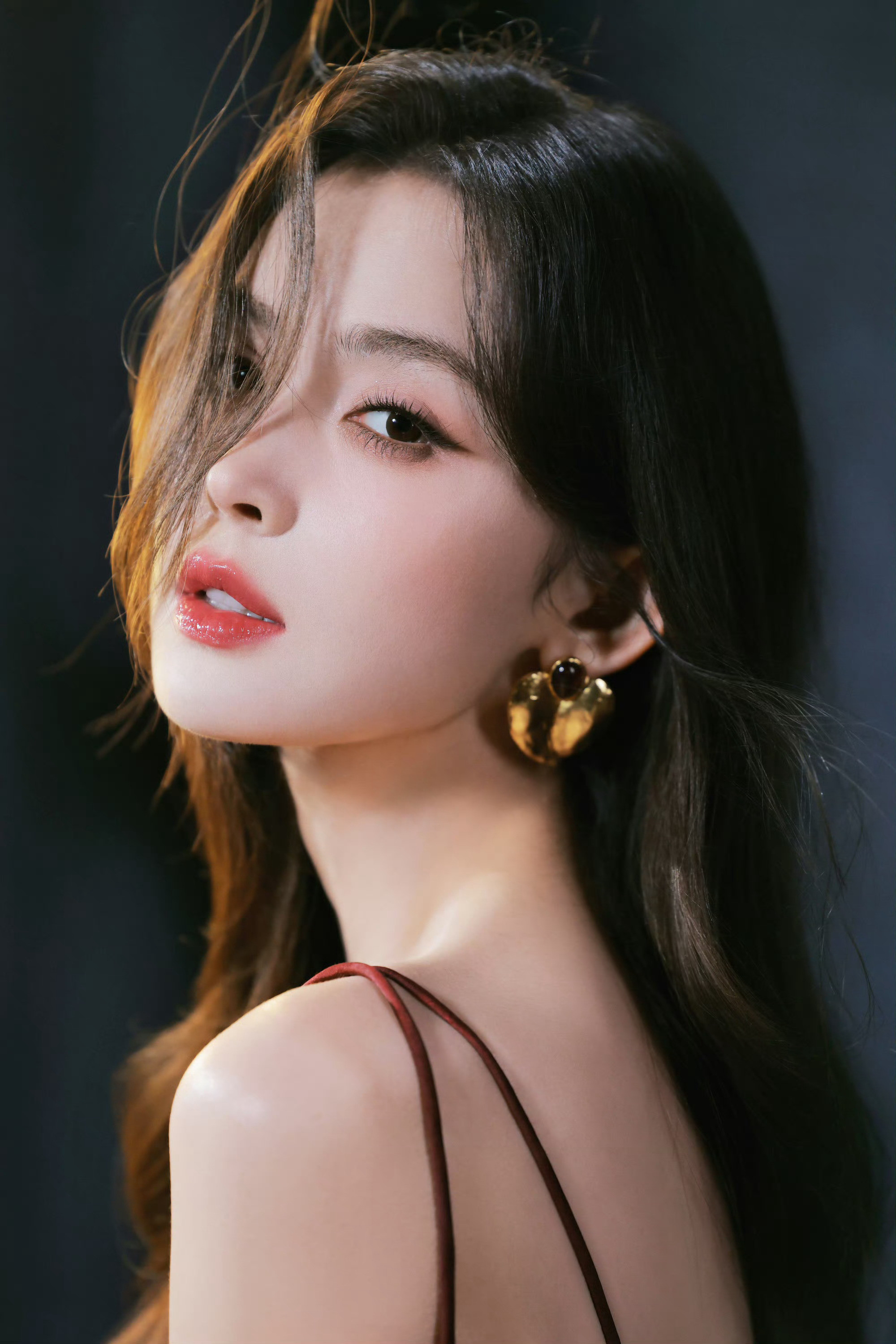 红与光，皆为她娜扎