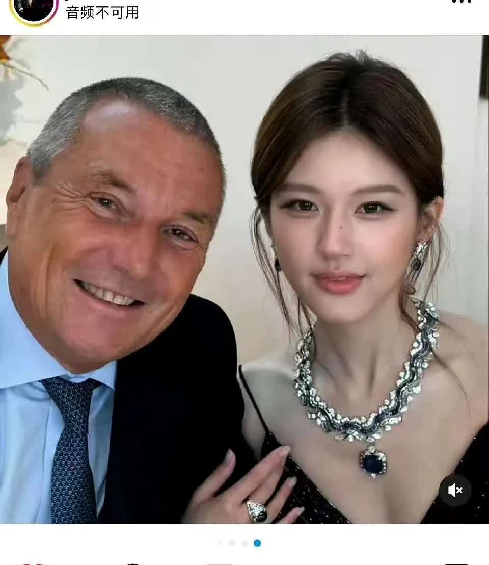 宝格丽CEO这波操作挺会搞事啊，直接把赵露思无美颜无滤镜的生图给发出来了！这是生