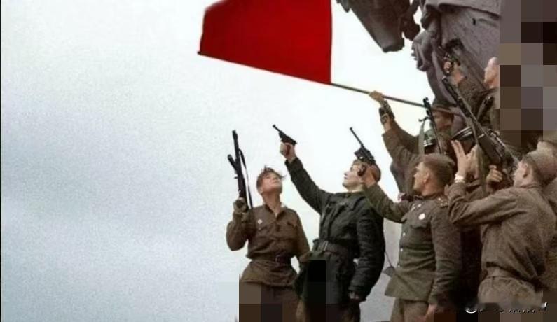 1945年5月8日德三投降以后，柏林已经成为苏联军队的猎物。但有意思的是，在