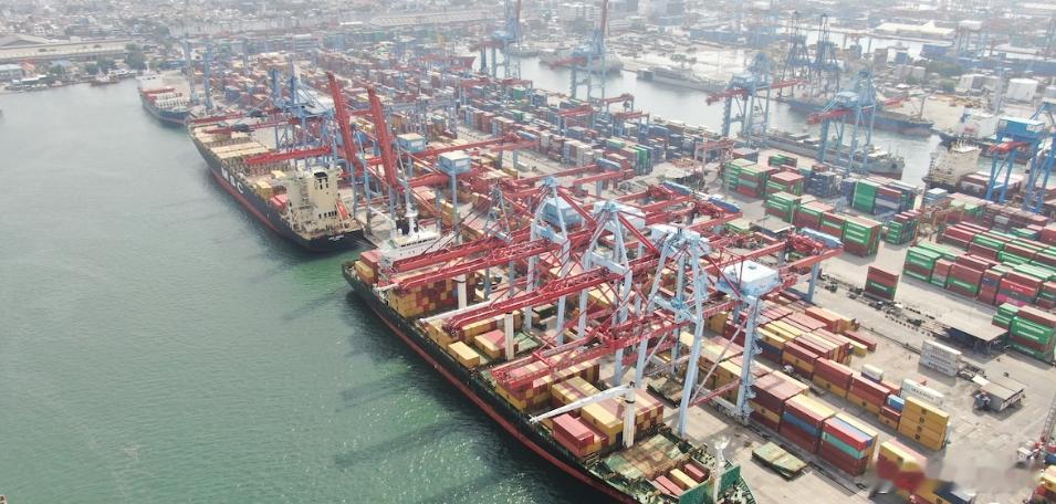 【蓝厅论坛又出金句，林毅夫：别把贸易当武器，也别把台湾当棋子】北京的秋日里，既有