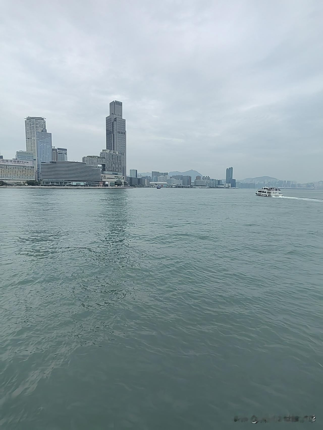 现在心血管疾病问题这么严重，可能很大程度上跟喝酒是有关系的，我始终对所谓对上