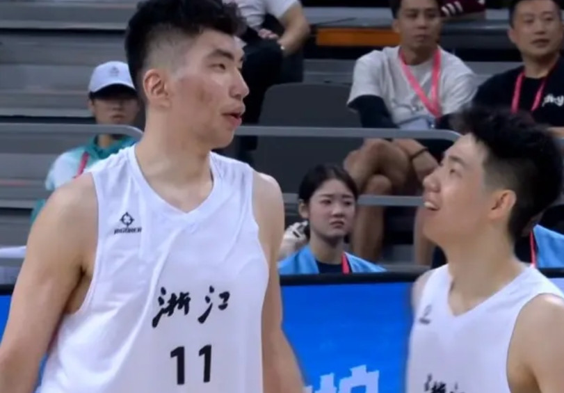 网友众呼余嘉豪：“快回到西班牙联赛，去变壮变强！”昨天对阵四川，面对中国最好的