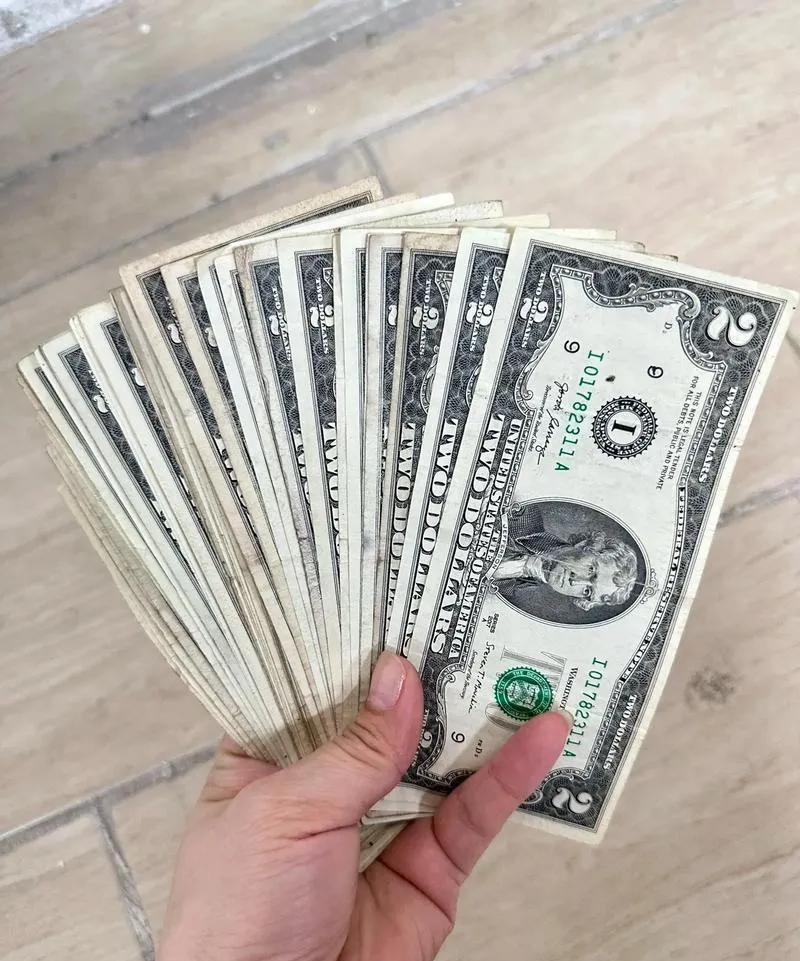 美国拟推动取消债务上限，难道可以随便印美元？众所周知，美国国家债务复旦沉重，为