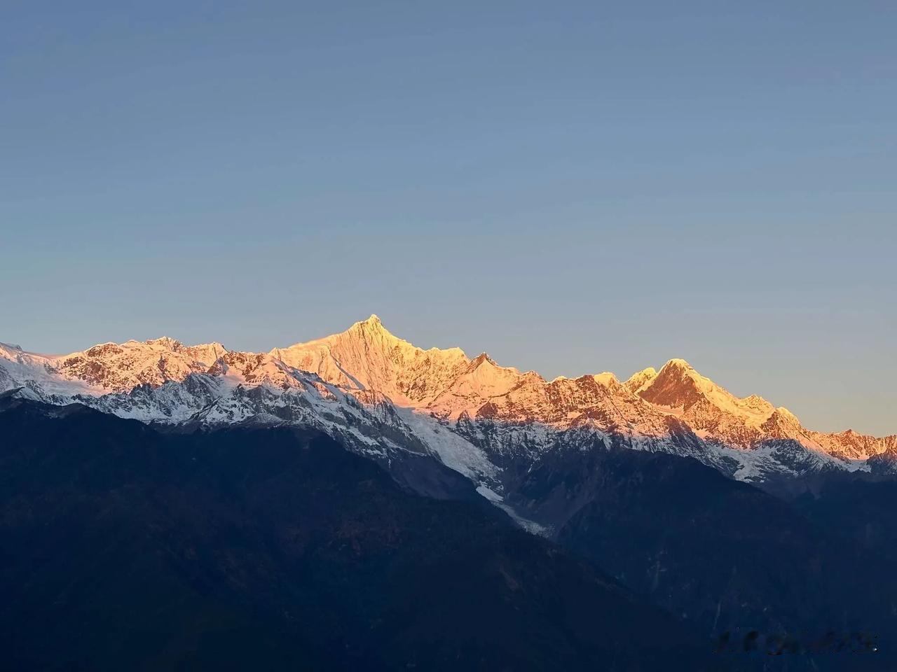 视觉的盛宴太美啦[/微笑]香格里拉日照金山