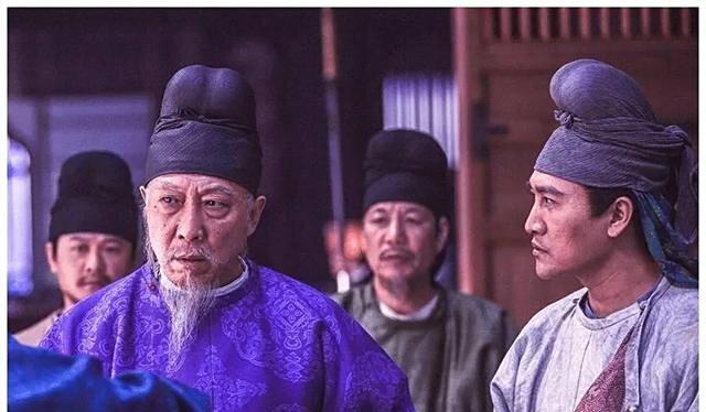唐末，宰相王铎携带家眷三百多人告老还乡，途中被土匪劫杀无一生还。而幕后的黑手，竟