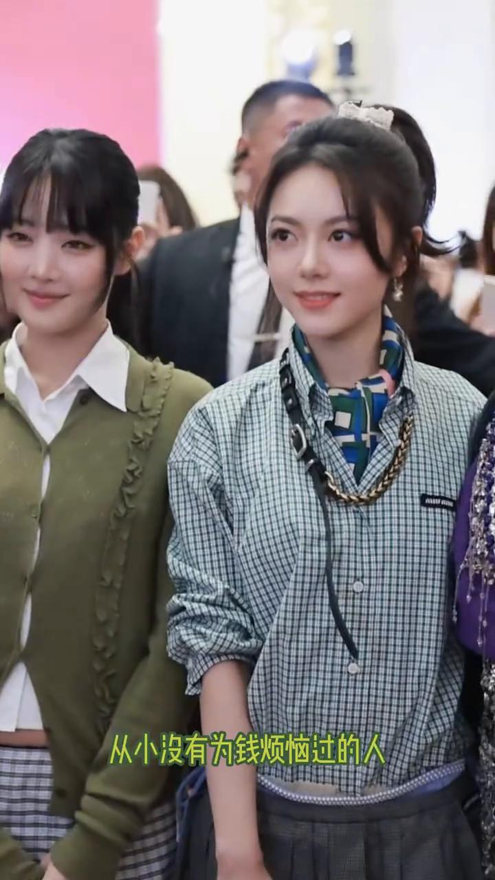 内娱还有比MIUMIU更会营销的品牌吗？富家千金都是要买MIUMIU的，因为