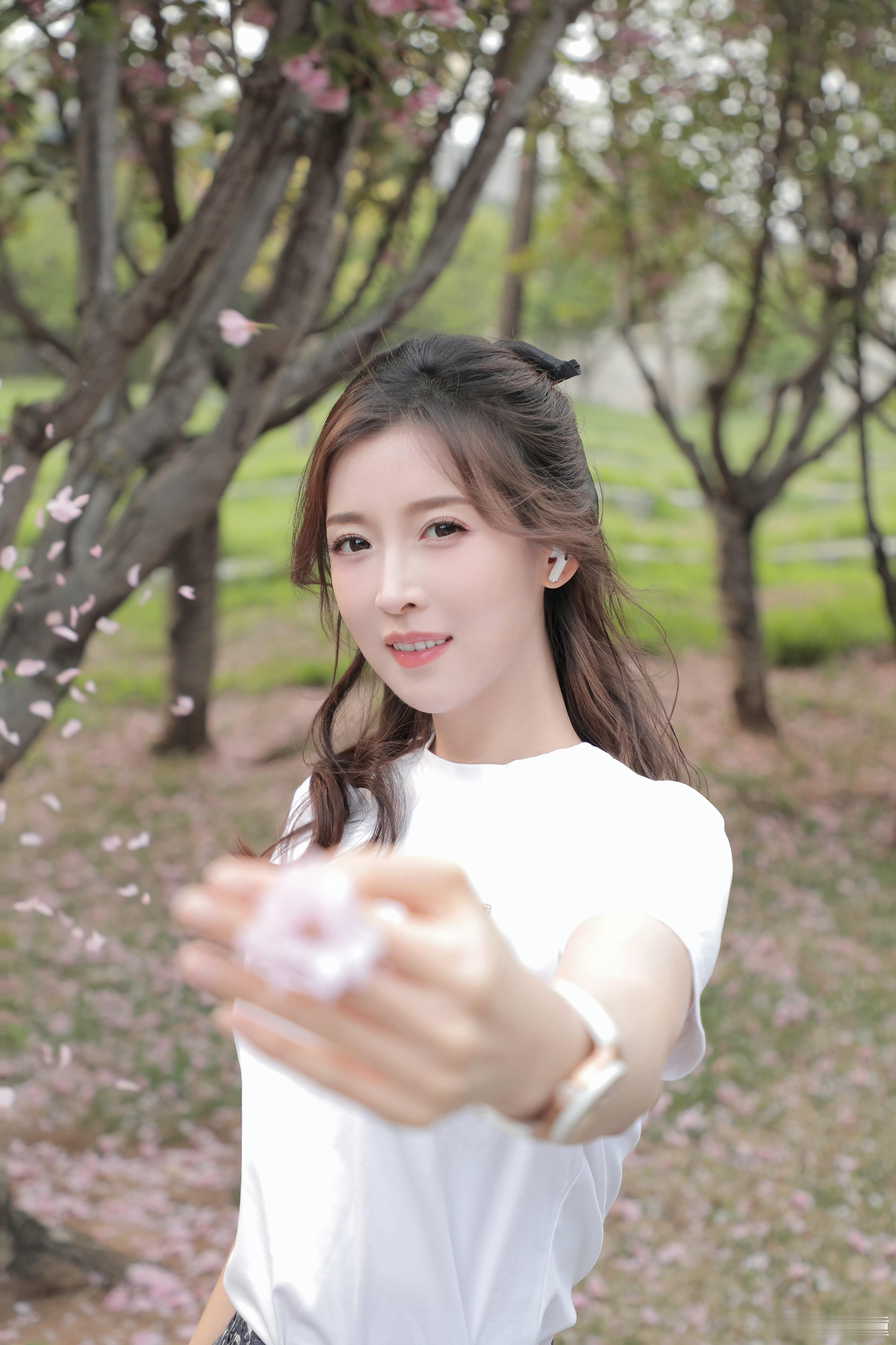主持人朱梓橦夏日碎片​​​