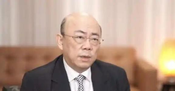 台湾评论员郭正亮曾表示：“我认识的国民党人中，没有一个主张两岸统一；连战、吴伯雄