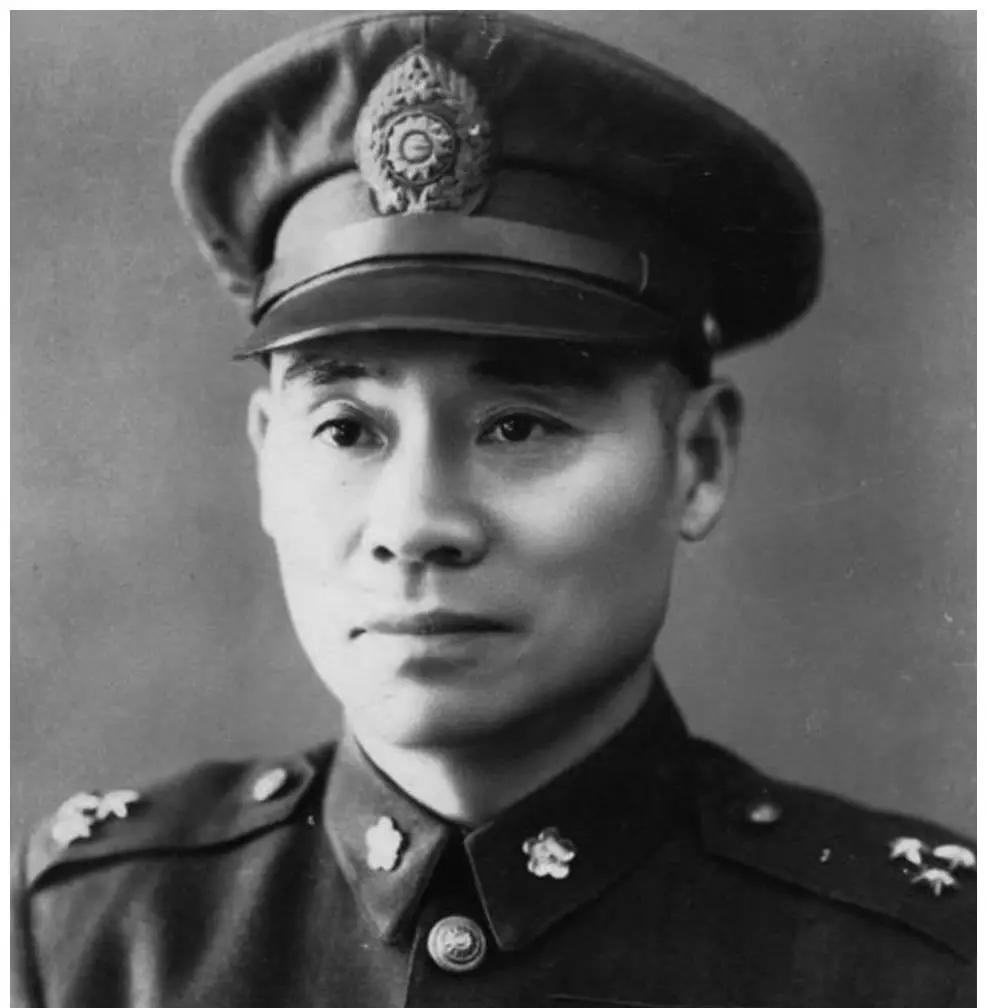 1997年，郭汝瑰不幸遭遇车祸去世，可几天后，家里竟然接连收到好几封从台湾寄来的