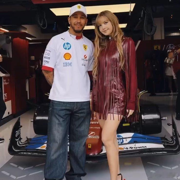 Lisa和LewisHamilton（职业赛车手）​​​