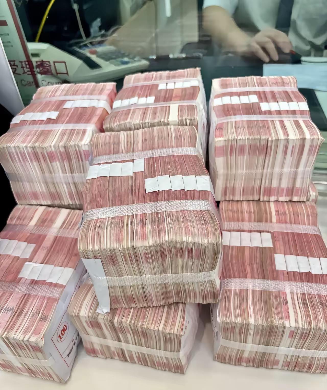 500万能给人带来底气。事实证明，有500万说话都硬气，有1000万会变得超自信