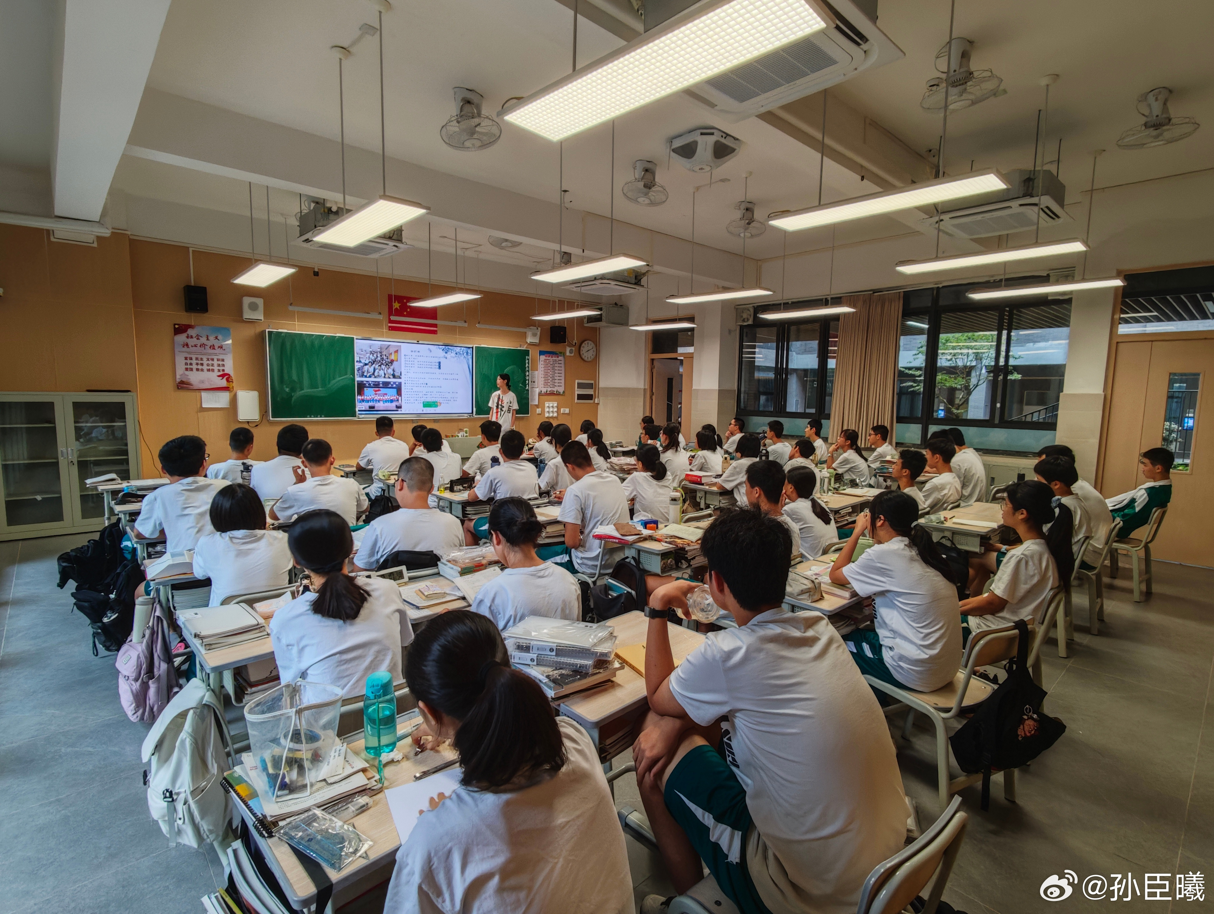 不得不说，老父亲也得找两分钟​​​