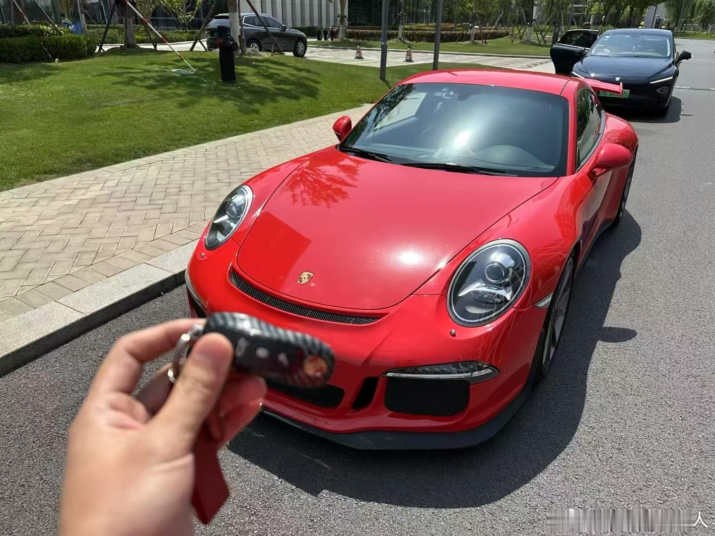 保时捷GT33.8L，原厂陶瓷刹车，升级ipe排气​​​