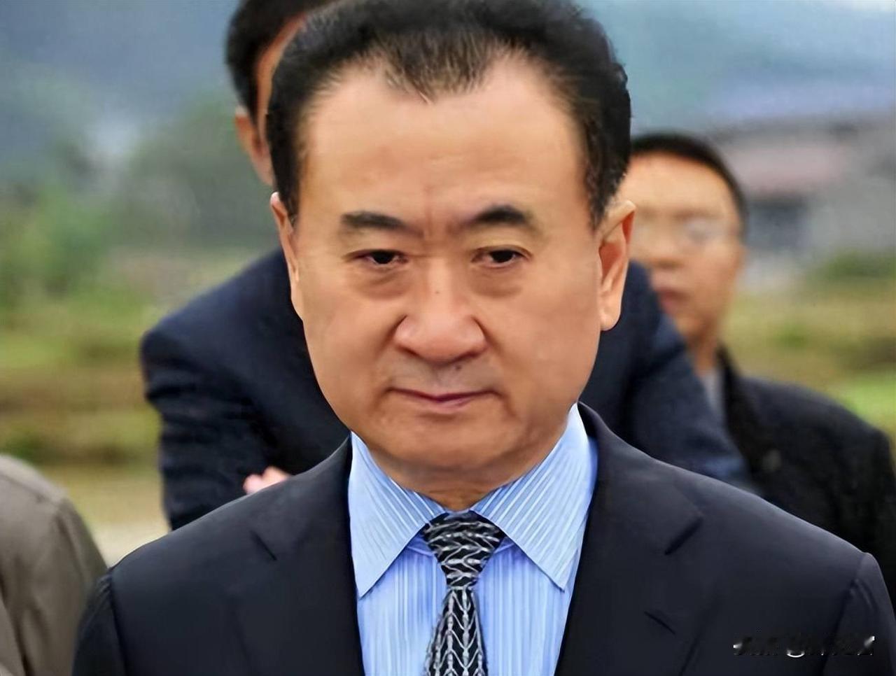 不查不知道，被王健林给惊呆了！在全球商业史上，能把6000亿债务熬成“快还清”的