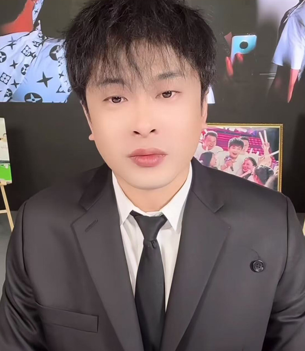 【#网红退网不能成责任避风港#‌#退网不是终点扛起责任才是答案#‌】8月18日晚