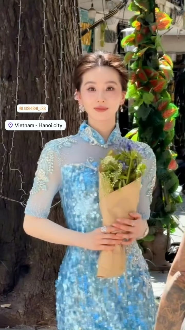 家妻狠狠闪耀越南😻